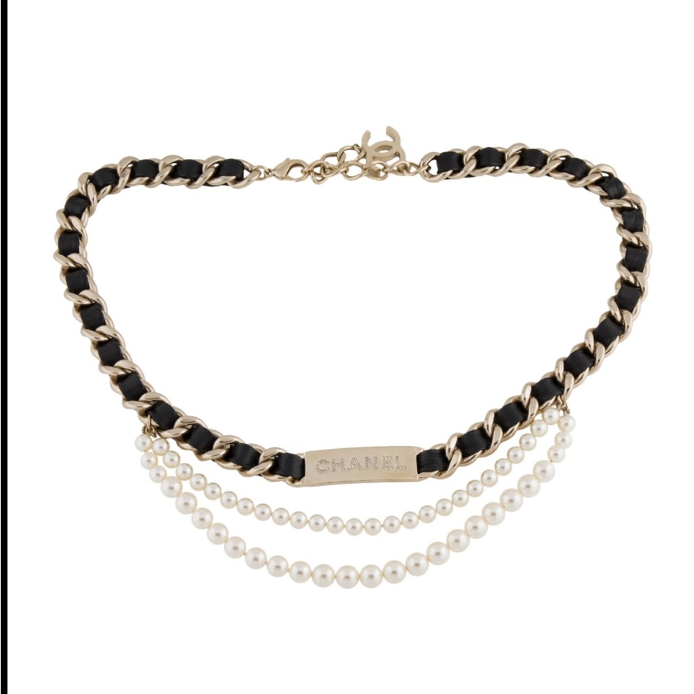 Chanel Black and Gold Chain Necklace with Pearls
